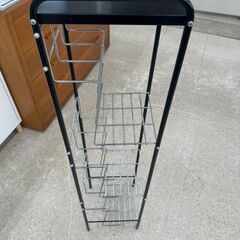 ★リユースのサカイ高崎店★TJ12558  ラック 黒 H110×D26.3×W24 クリーニング済みの画像