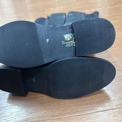 靴、ブ-ツ
の画像