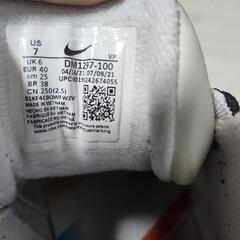 NIKEエアモアの画像