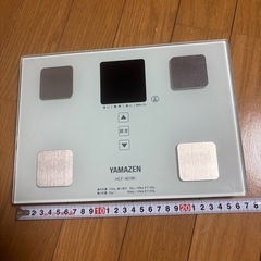 YAMAZEN ヘルスメーター HCF-40(W)の画像