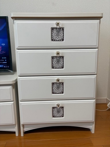 TV台、チェスト