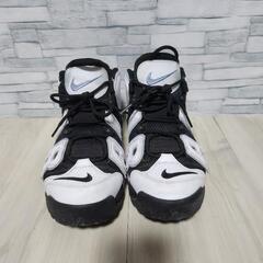 NIKEエアモアの画像