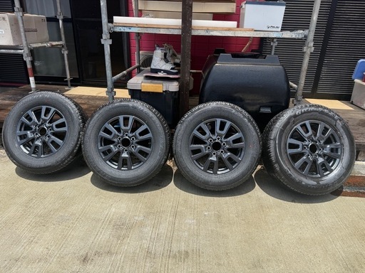 ランドクルーザー250純正タイヤホイルキャップナット