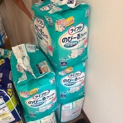 早い物勝ち　介護用オムツ　合計28個　の画像