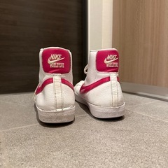 Nike Blazer MID WORLD TOUR 28.0cmの画像