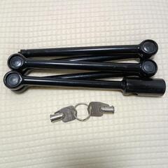 未使用】大型バイク、盗難防止用の輪っか状のカギの画像