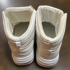 ホワイト ハイカット スニーカー　厚底　Mの画像