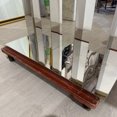 カッテランイタリア　大理石　ダイニングテーブルの画像