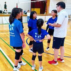 女子小中学生バレーボールクラブチームの画像