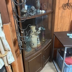 コーナー飾り棚ですの画像
