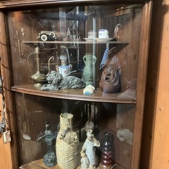 コーナー飾り棚ですの画像
