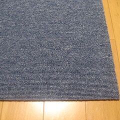 日本製タイルカーペット厚み6.5㎜・1枚２００円・在庫２５枚（４９０７）未使用品の画像