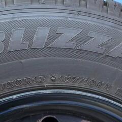 ブリヂストン ハイエース用 スタッドレス ４本セットの画像
