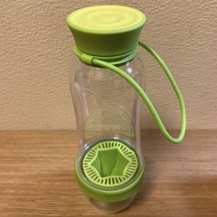 フレーバーアクアボトル&フレッシュジュースポータブルブレンダーの画像