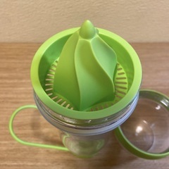 フレーバーアクアボトル&フレッシュジュースポータブルブレンダーの画像