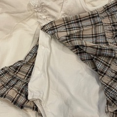 ベビー服　ロンパースの画像