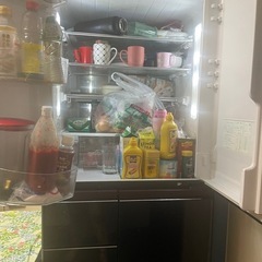 日立大型冷蔵庫の画像