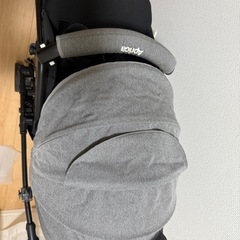 Apricaラクーナエアーコンパクト グレー 星柄の画像