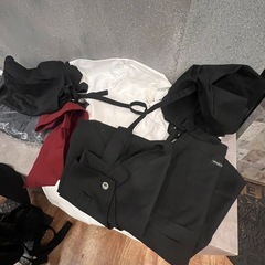 【新品】コックコートとエプロン（黒）×2の画像
