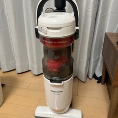 掃除機、テレビ台
の画像