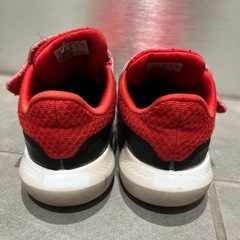 adidasキッズスニーカー15cmの画像