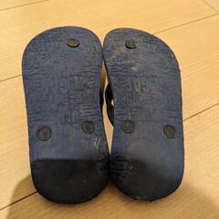 ギャップ　ビーチサンダル　19センチ　サメ柄の画像