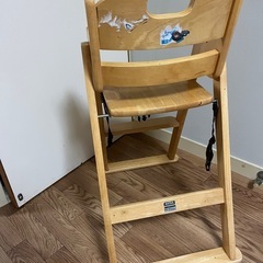 ベビー用品　椅子　テーブル付きの画像