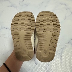 ニューバランス スニーカー の画像