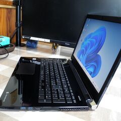お値打ち品です。高性能CPUi3　新品高速256GB/SSD　メモリ8GB　office他ソフト多数 （返品可）の画像