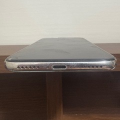 【ジャンク品】iPhone X バッテリー80% 画面・背面に傷あり SiMなしの画像