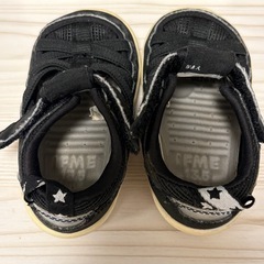 IFME ブラック ベビーサンダル 13.5 黒　キッズ　靴　シューズの画像