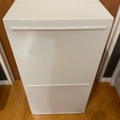 
すっきり収まる薄型ワイドペダルペール(2段 40L)の画像