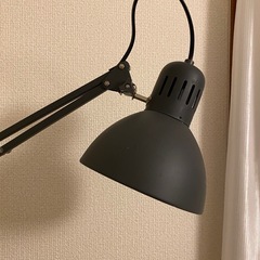 IKEA スタンドライトの画像