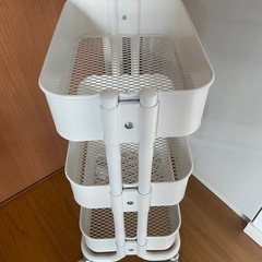 IKEA イケア ロースフルト　白　キッチンワゴン　キャスター付きの画像