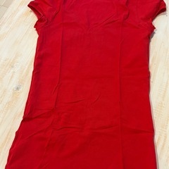 ZARA TRF(S) Tシャツ カットソー レッド系　半袖の画像