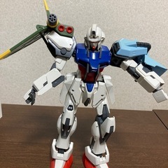 組立済みガンダムの画像