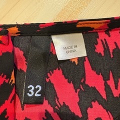 希少品！H&M ヒョウ柄トップスの画像