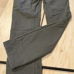 希少品！Levi's グレー スリムデニムパンツの画像