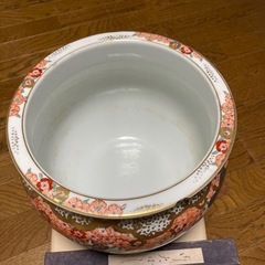 有田焼陶器 火鉢。火バシ付き、大きめ 。アンティーク調。プランター。置物としてもの画像