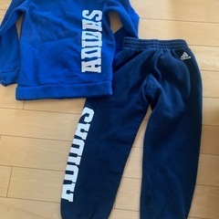 使用回数少 アディダス　子供スエット上下　130cmの画像
