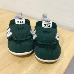 ニューバランス子供靴の画像