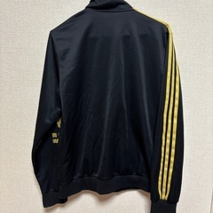 adidas ジャージの画像