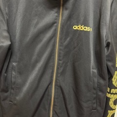 adidas ジャージの画像