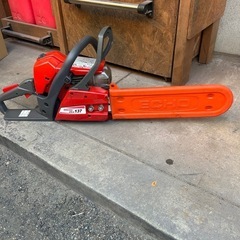 美品実働中古/農機具【シングウ 新宮商行 エンジンチェンソー efco137 35cm 】新品替え刃付き。引き取り希望🙇‍♂️の画像