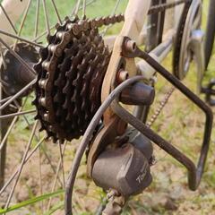 自転車　27インチ　六段切り替えの画像