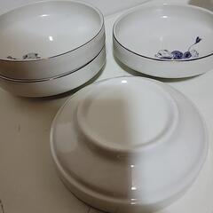 唐子 絵柄 皿4枚まとめての画像