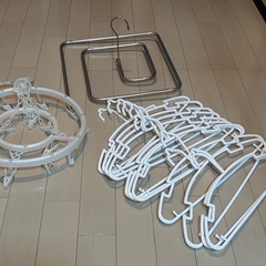 【8/31（日）受渡】物干しラックの画像