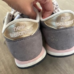 【23.5cm】ニューバランス　スニーカー　パンダ　420 レディース　グレーの画像