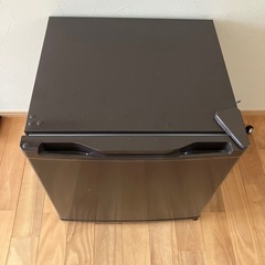 ROOMMATE コンパクト冷凍庫32Lの画像