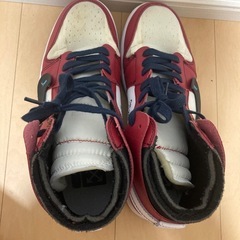 オフホワイト × ナイキ エアジョーダン1 レトロの画像